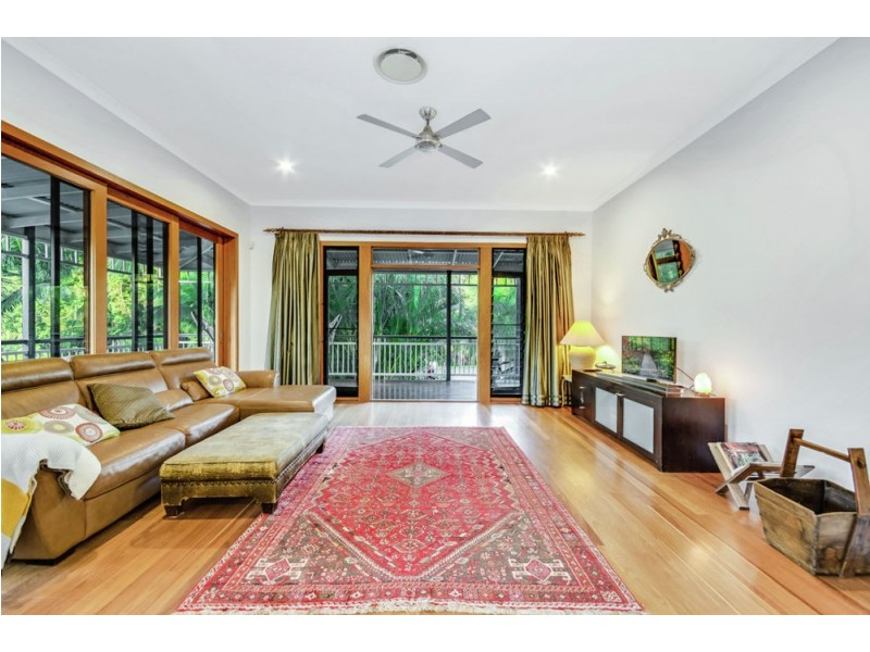 106 Glenfinnan Court, Forest Glen QLD 4556