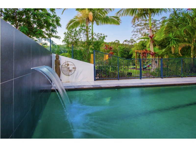 106 Glenfinnan Court, Forest Glen QLD 4556