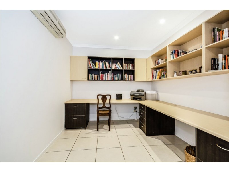 106 Glenfinnan Court, Forest Glen QLD 4556