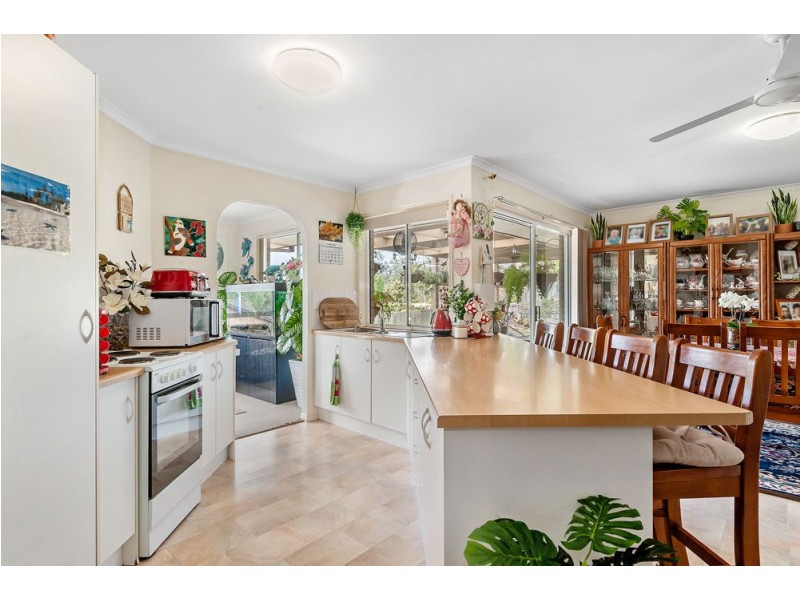 3 Donegal Court, Little Mountain QLD 4551