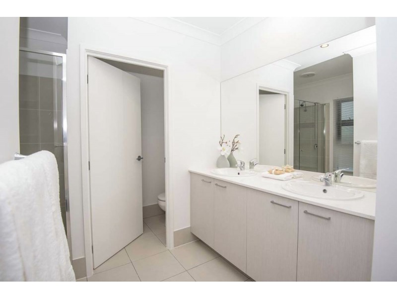 2 Viridian Circuit, Birtinya QLD 4575