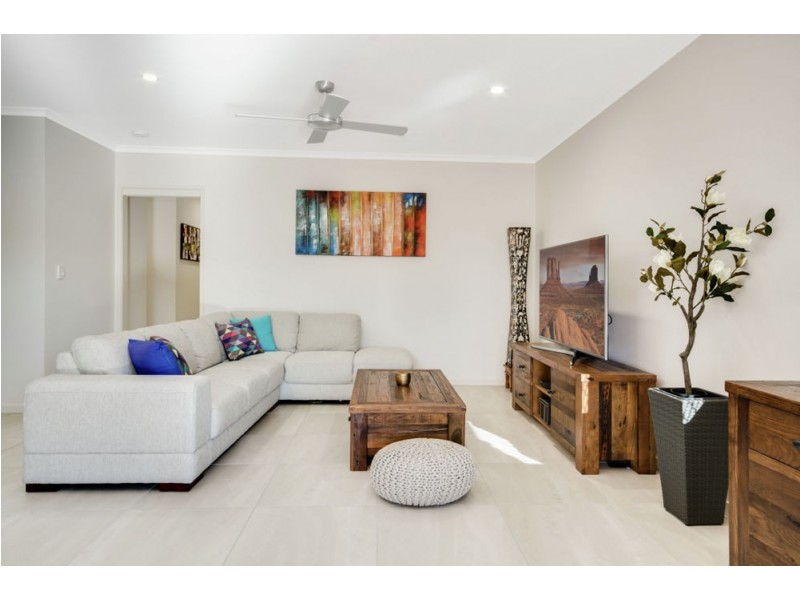 24 Ochre Crescent, Caloundra West QLD 4551