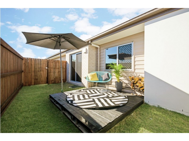 24 Ochre Crescent, Caloundra West QLD 4551