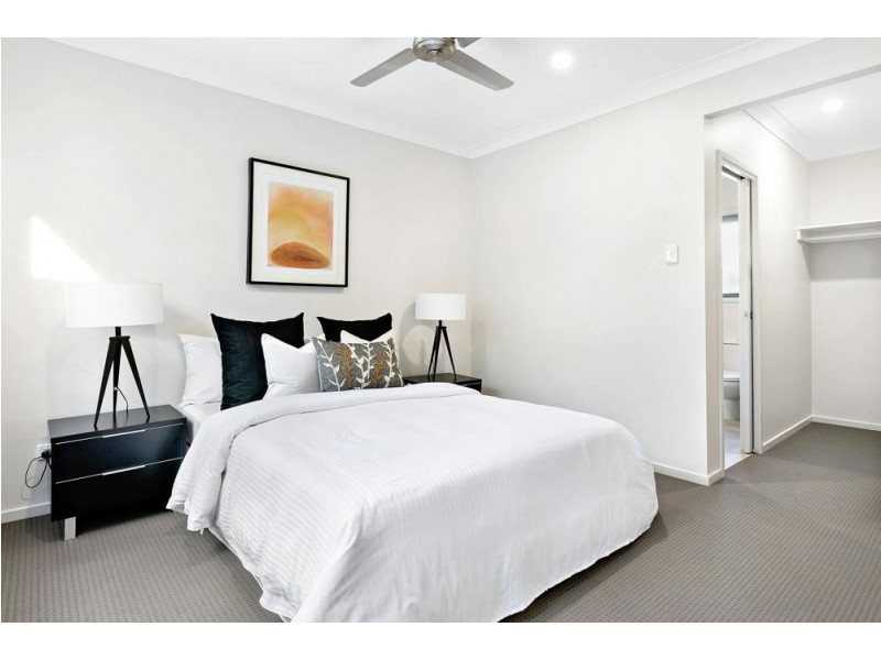 23 Locke Crescent, Caloundra West QLD 4551