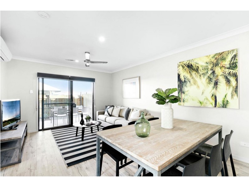 23 Locke Crescent, Caloundra West QLD 4551