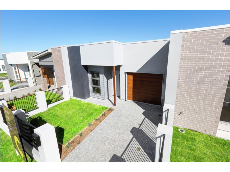 23 Locke Crescent, Caloundra West QLD 4551