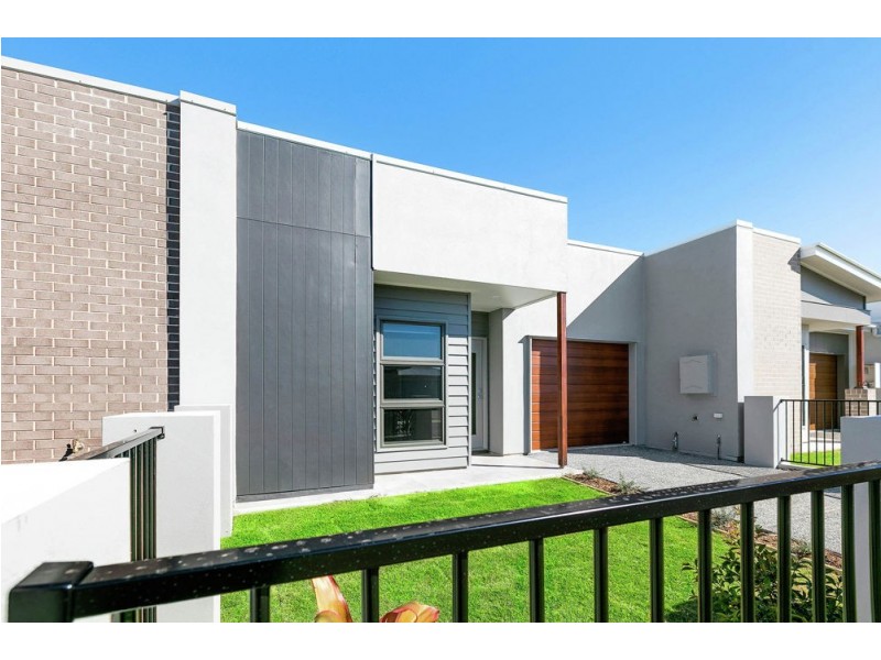 23 Locke Crescent, Caloundra West QLD 4551