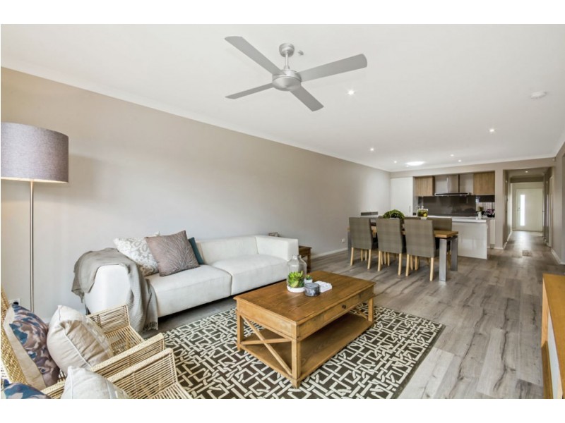 48 Amber Drive, Caloundra West QLD 4551