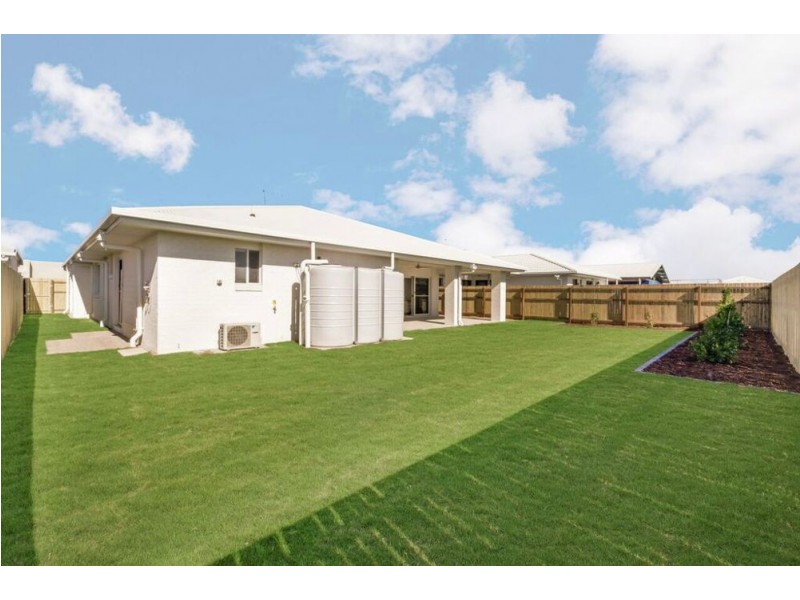 26 Locke Crescent, Caloundra West QLD 4551