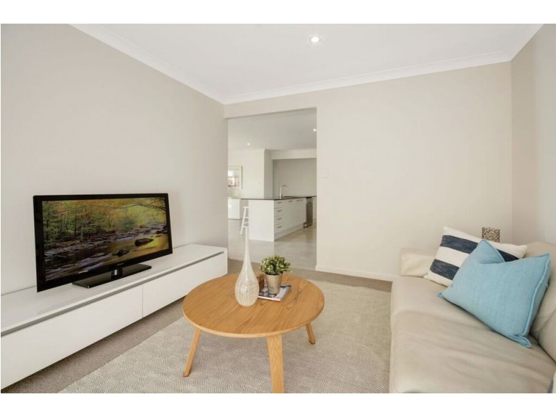 26 Locke Crescent, Caloundra West QLD 4551