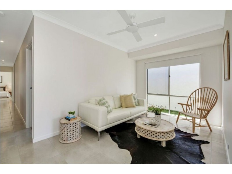 26 Locke Crescent, Caloundra West QLD 4551