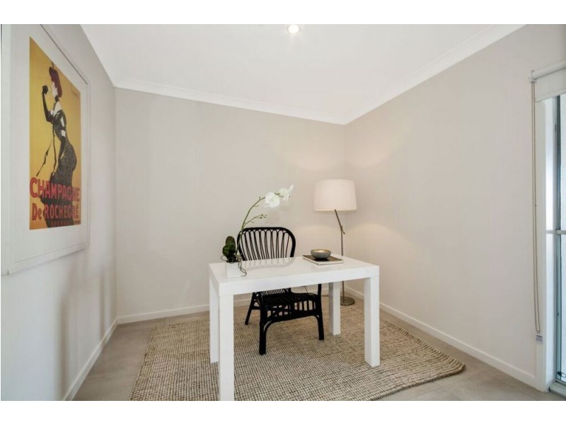 26 Locke Crescent, Caloundra West QLD 4551