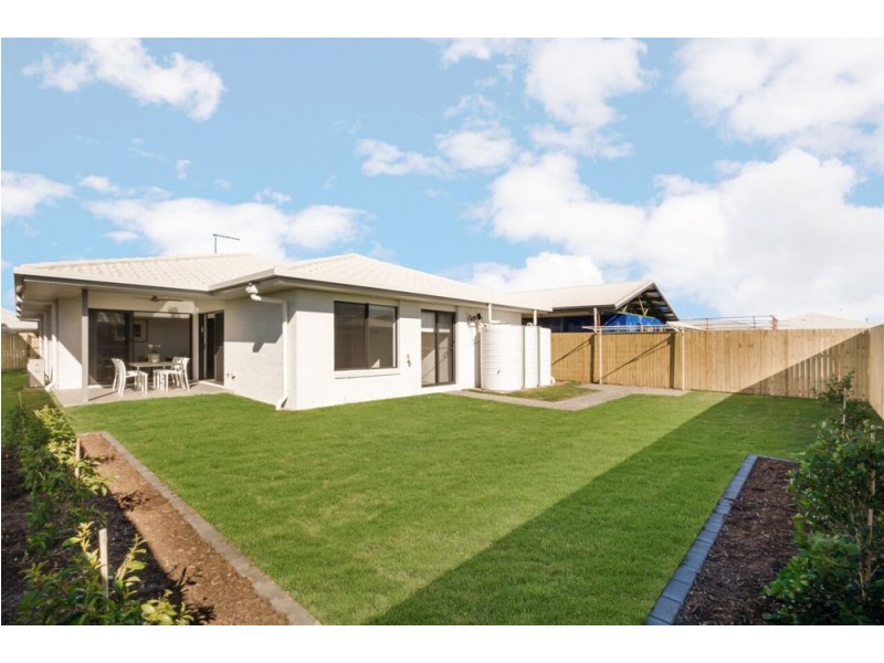 28 Locke Crescent, Caloundra West QLD 4551