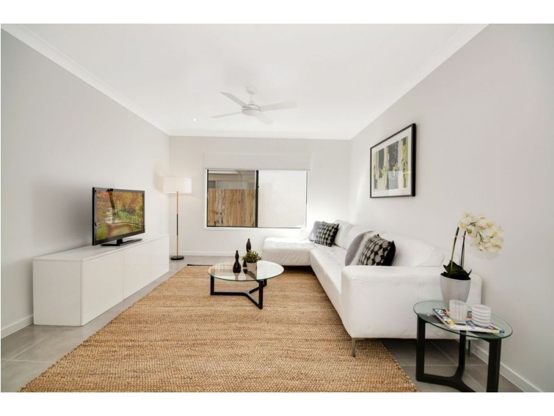 28 Locke Crescent, Caloundra West QLD 4551