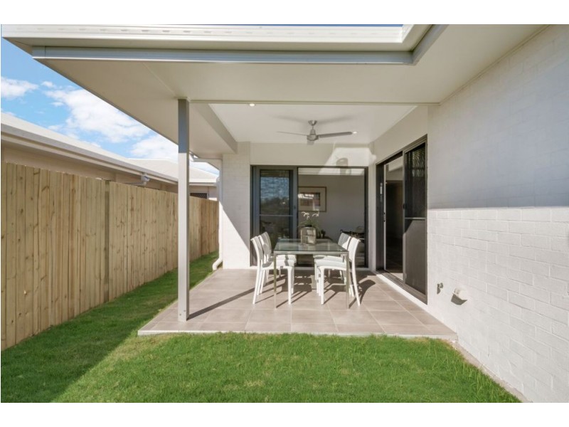 28 Locke Crescent, Caloundra West QLD 4551