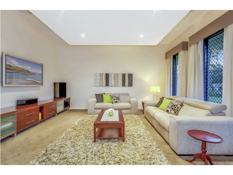 76 Glenfinnan Court, Forest Glen QLD 4556