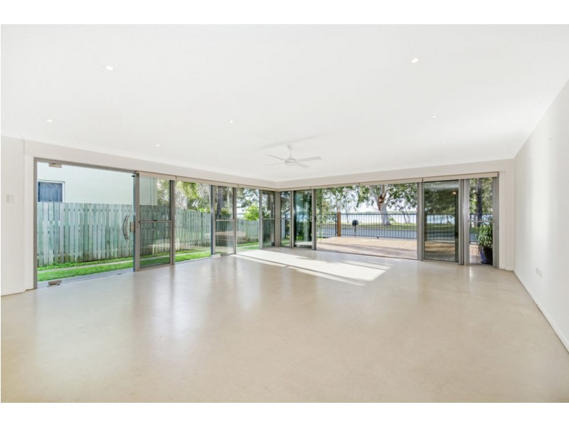 170 Esplanade, Golden Beach QLD 4551