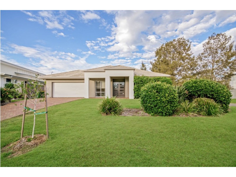 7 Columba Place, Pelican Waters QLD 4551