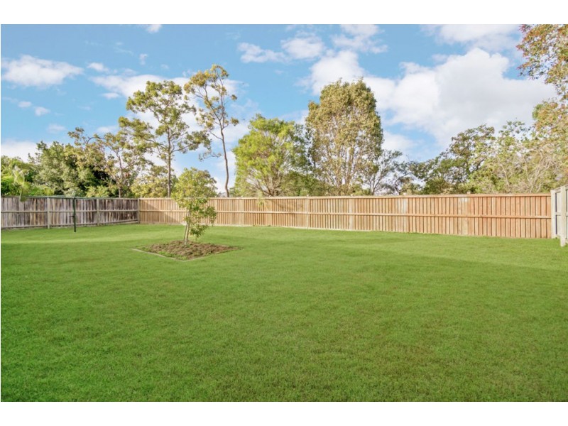 7 Columba Place, Pelican Waters QLD 4551