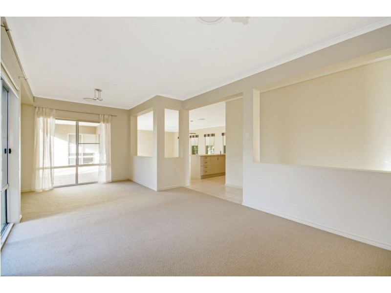 7 Columba Place, Pelican Waters QLD 4551