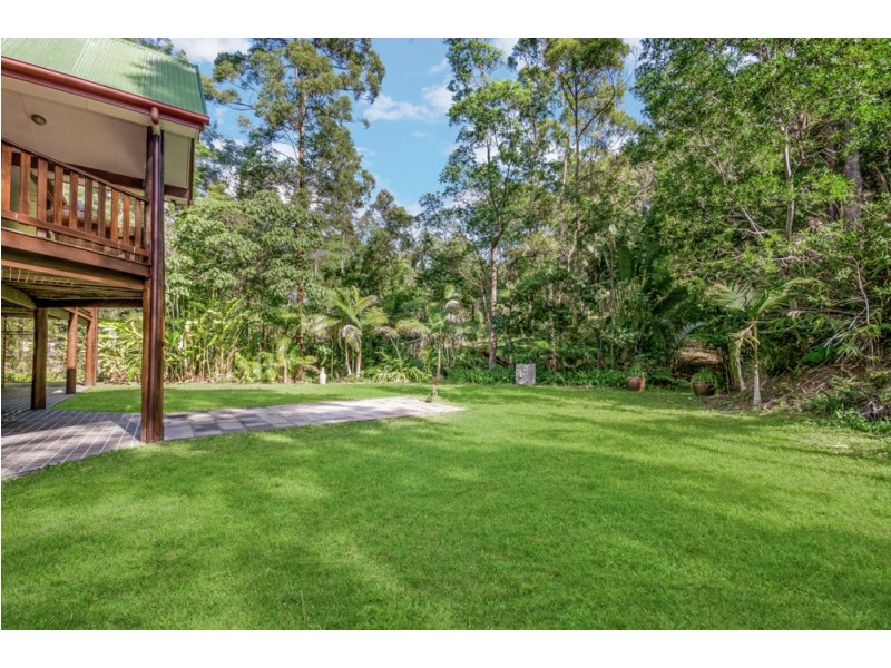 8-10 Rita Court, Tanawha QLD 4556
