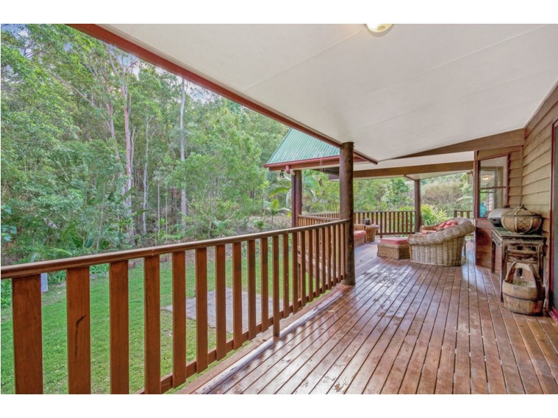 8-10 Rita Court, Tanawha QLD 4556