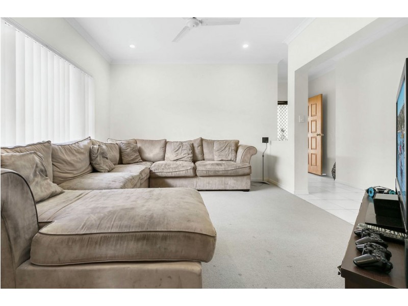 48 Kurrajong Crescent, Meridan Plains QLD 4551