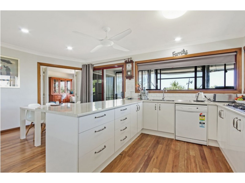 8 Cormorant Court, Aroona QLD 4551