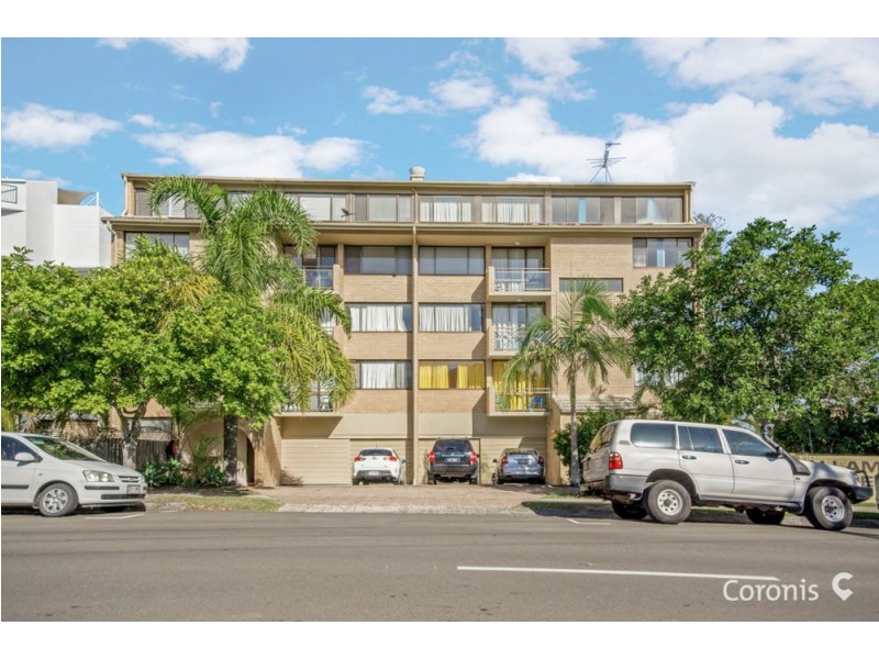 13/32 Esplanade Bulcock Beach, Caloundra QLD 4551