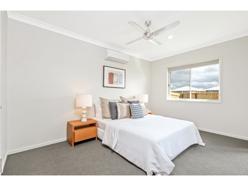 29 Locke Crescent, Caloundra West QLD 4551