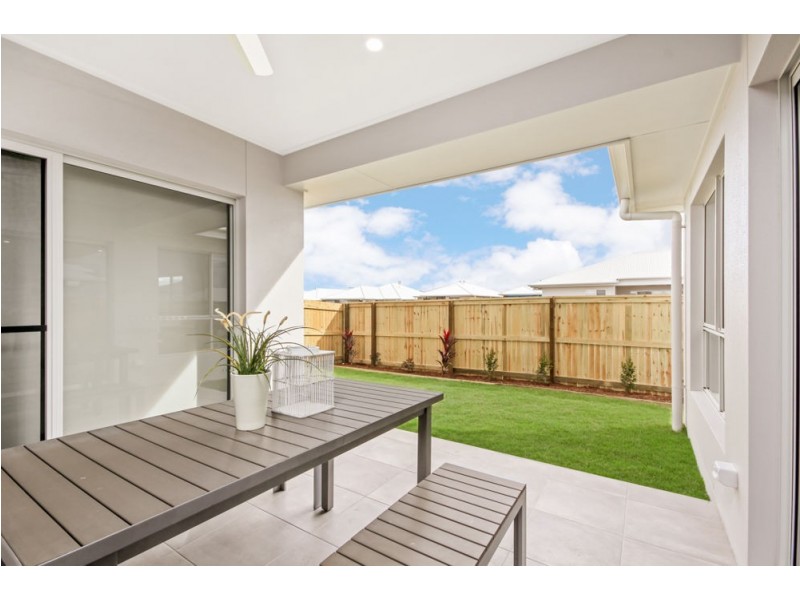 29 Locke Crescent, Caloundra West QLD 4551