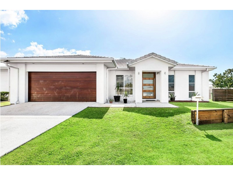 8 Wilkiea Street, Meridan Plains QLD 4551