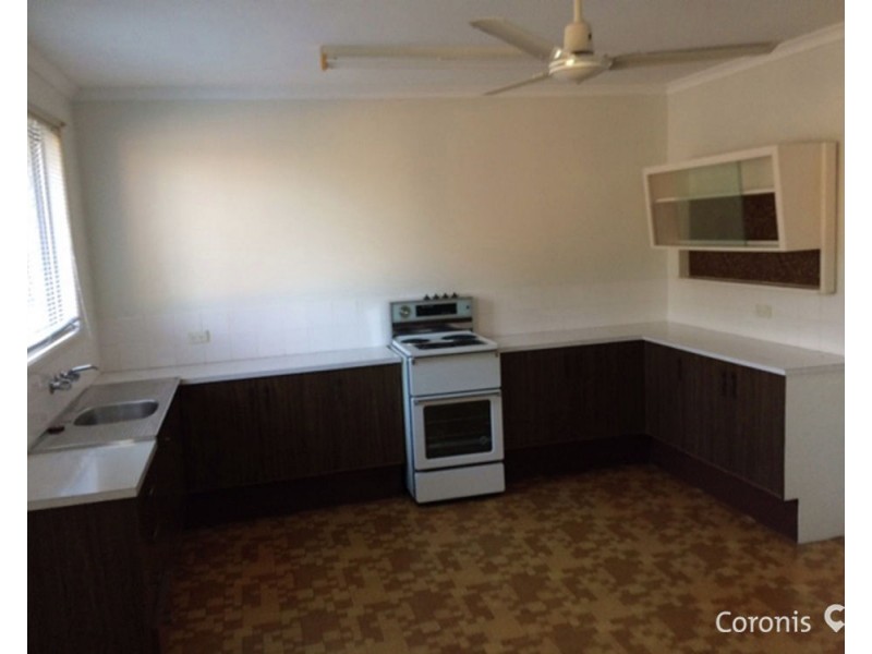 8 Currawan Street, Warana QLD 4575