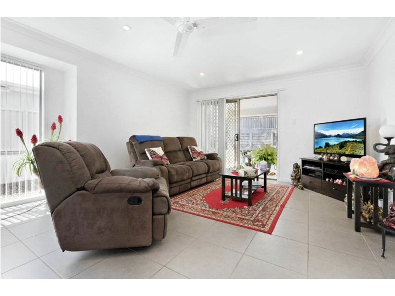 27 Riverstone Crescent, Little Mountain QLD 4551