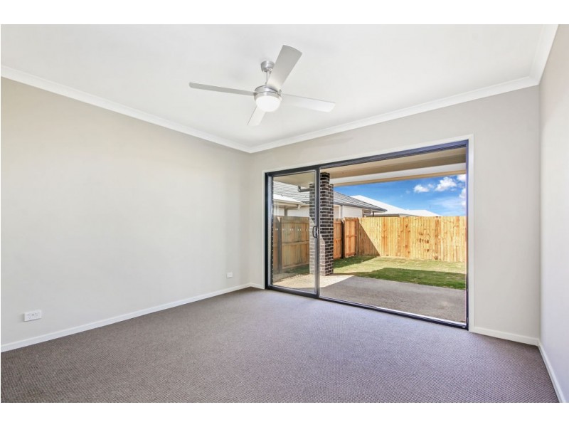 14 Adelaide Circuit, Caloundra West QLD 4551