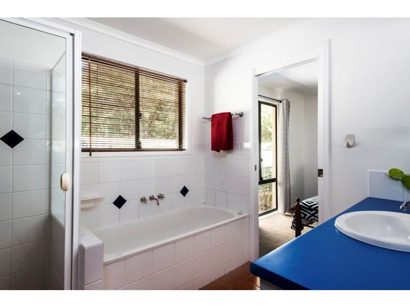 20 Bongaree Drive, Pelican Waters QLD 4551