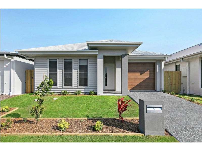 17 Toyne Street, Caloundra West QLD 4551