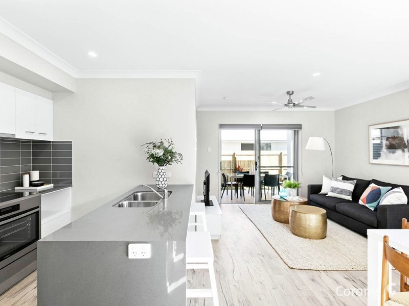 27 Locke Crescent, Caloundra West QLD 4551