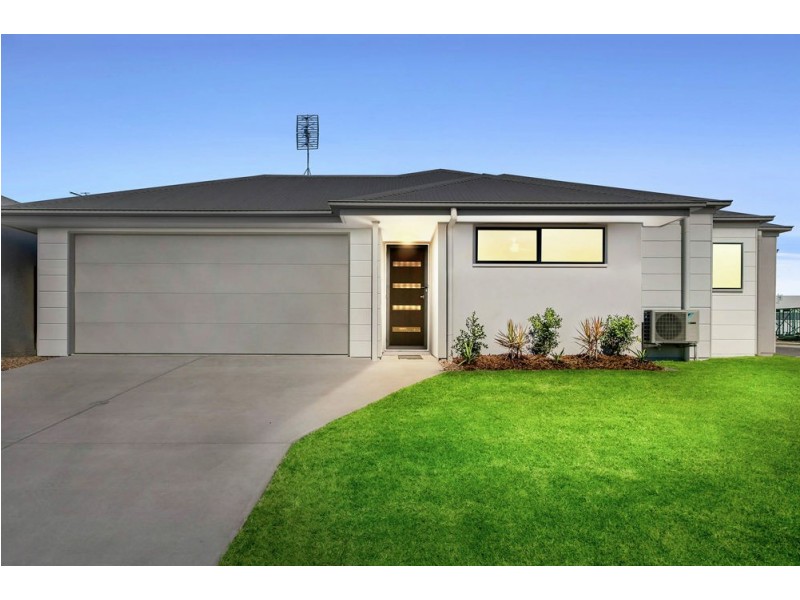 U1 & U2, L626 Dunlop Crescent, Caloundra West QLD 4551