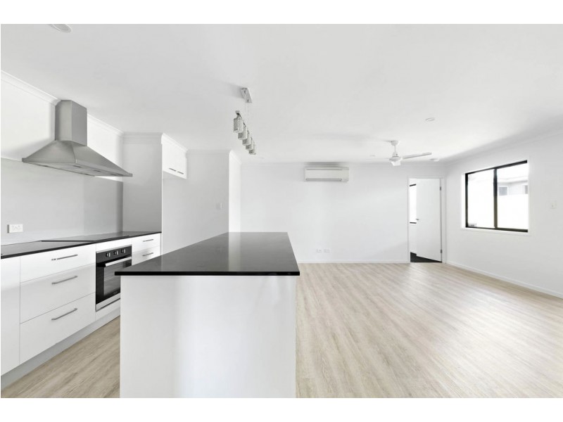 U1 & U2, L626 Dunlop Crescent, Caloundra West QLD 4551