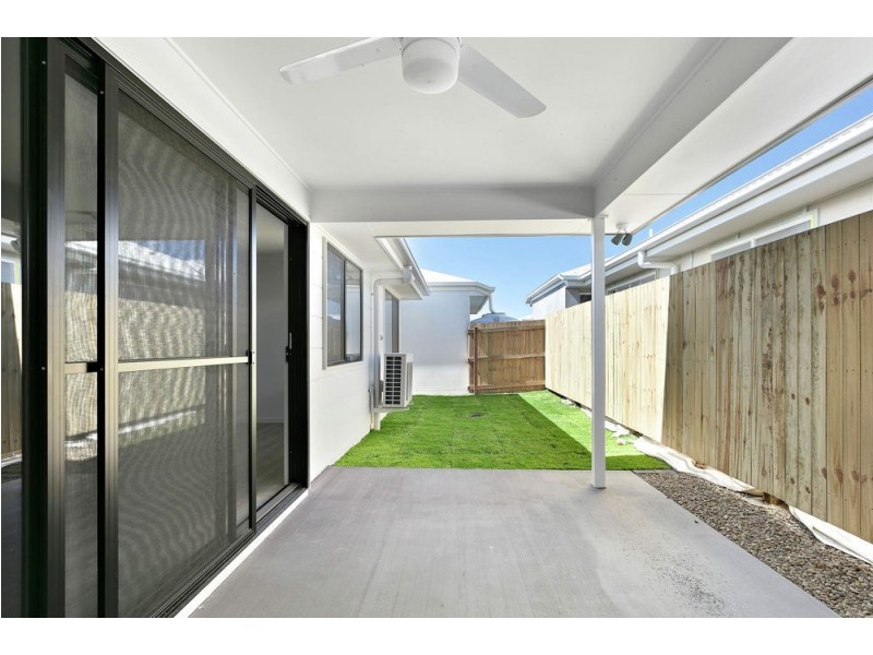 U1 & U2, L626 Dunlop Crescent, Caloundra West QLD 4551