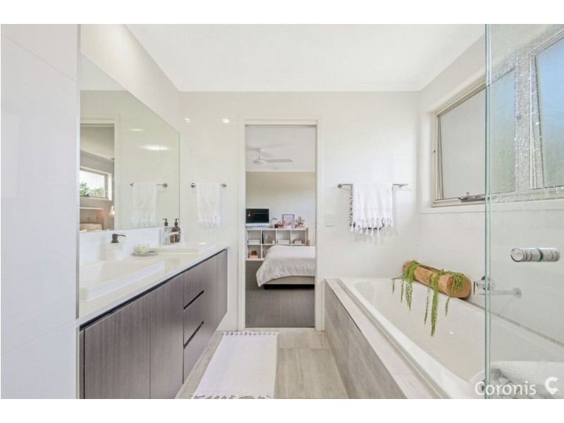 2/217 Broadwater Avenue West, Maroochydore QLD 4558