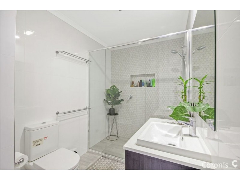 2/217 Broadwater Avenue West, Maroochydore QLD 4558
