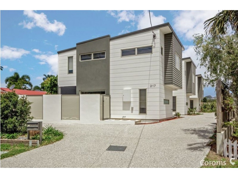 2/217 Broadwater Avenue West, Maroochydore QLD 4558
