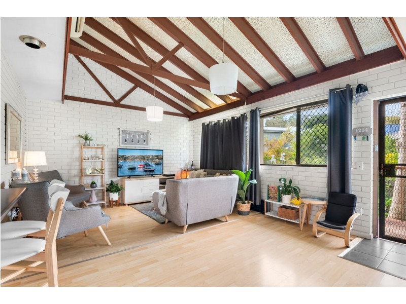 34 Regent Street, Caloundra QLD 4551