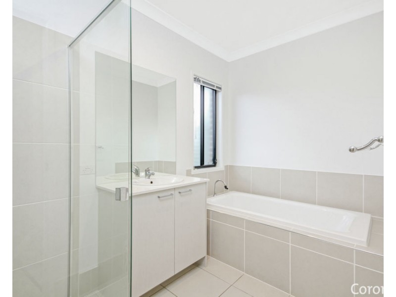 3 Chestnut Crescent, Caloundra West QLD 4551