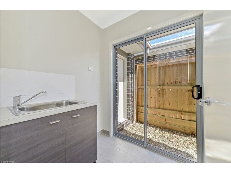 13 Rosseau Street, Caloundra West QLD 4551