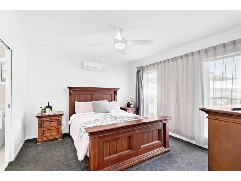 7 Moss Crescent, Caloundra West QLD 4551