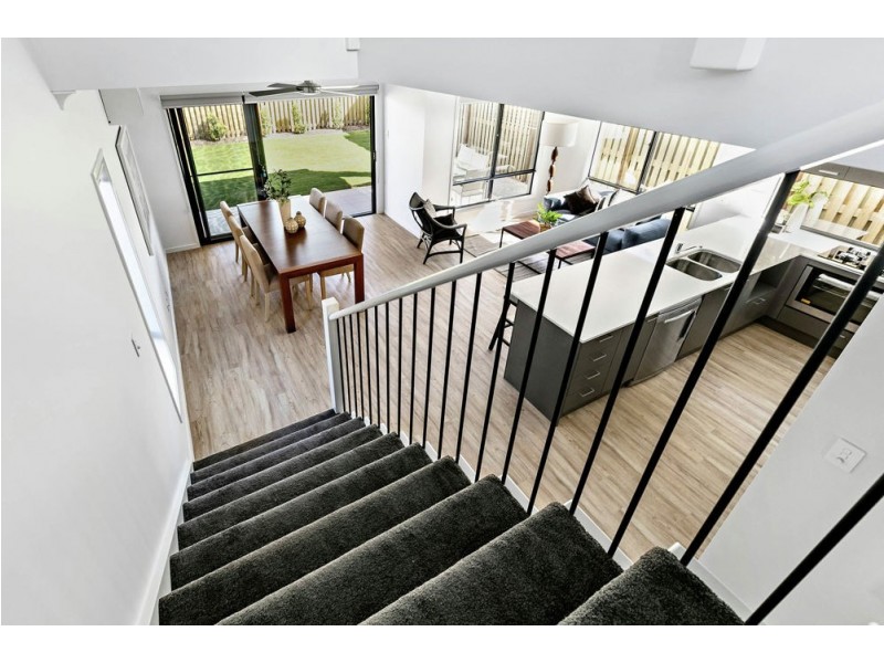 39 Stone Crescent, Caloundra West QLD 4551