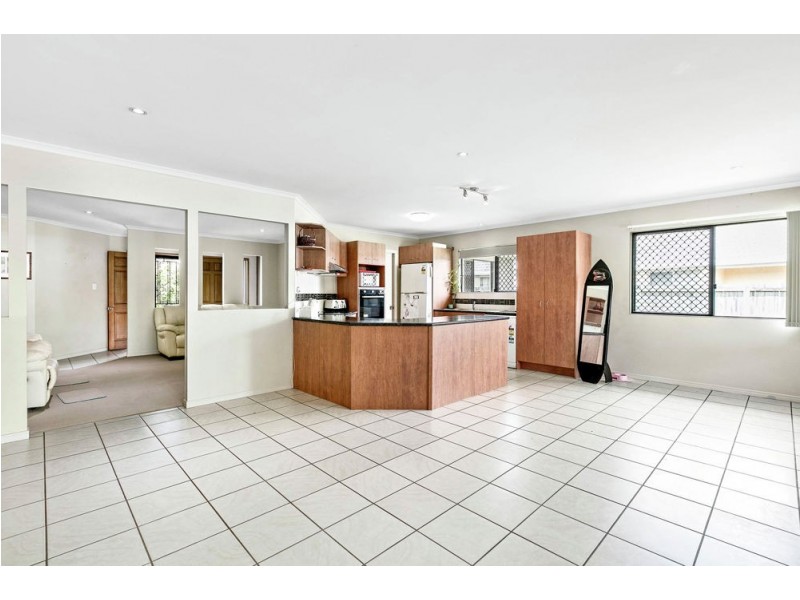 16 Montserrat Crescent, Caloundra West QLD 4551